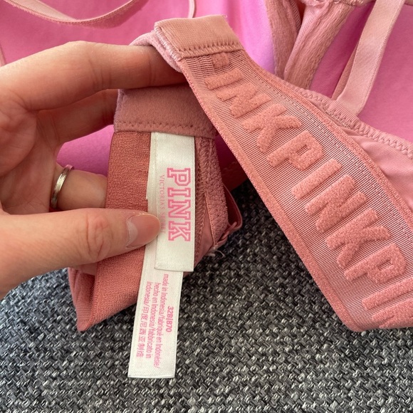 Victoria secret's pink bundle push up bra - Picture 4 of 6